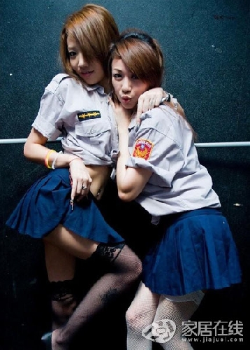 90��Ů����ҹ����������˷ḻ