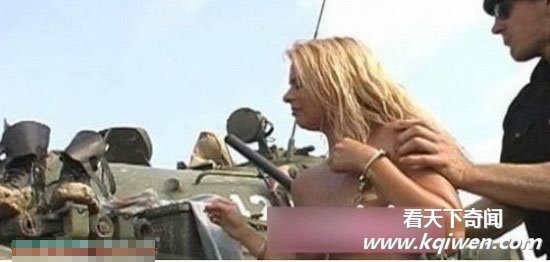 以军曝性暴丑闻女兵遭男兵轮奸战友冷眼旁观(组图)